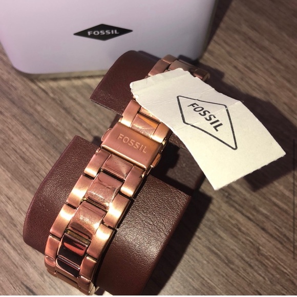 Fossil watch with Swarovski jewels accents main image 5